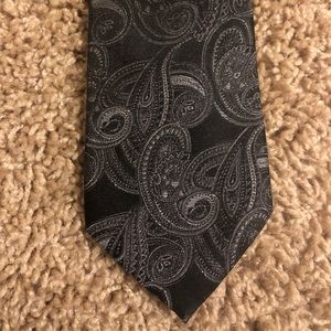 Rare Liz Claiborne Paisley Tie NWOT